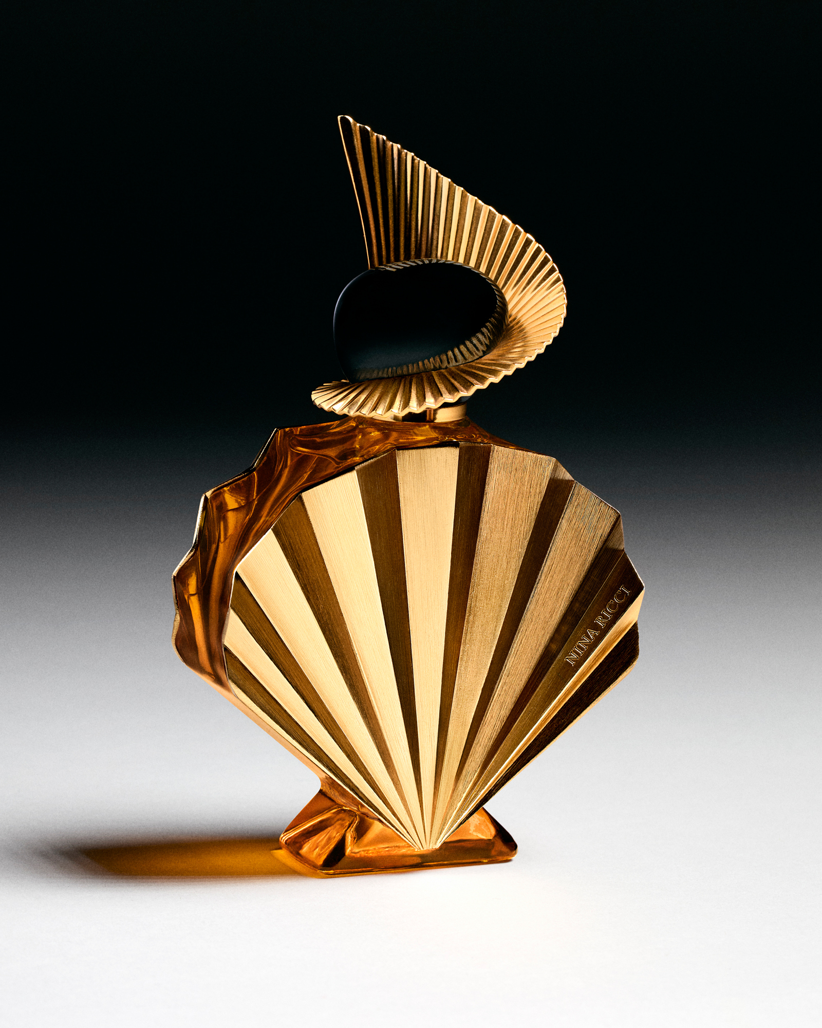 Talent and Partner, Nathan Robin: Nina Ricci - Venus Intense (Thumbnail)
