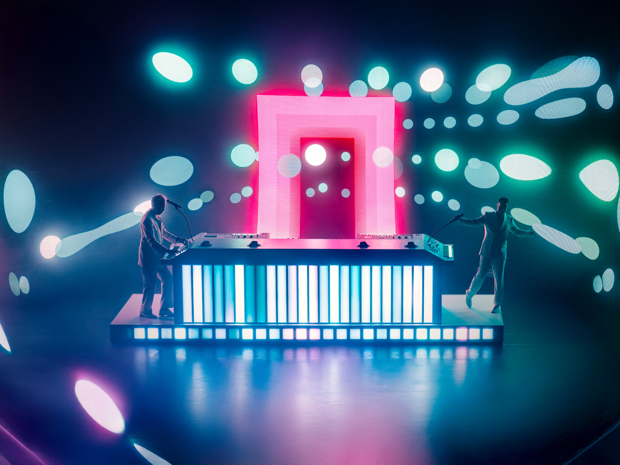 Talent and Partner, featured: POLO PAN 22:22 - Scenography (Fig. 1)